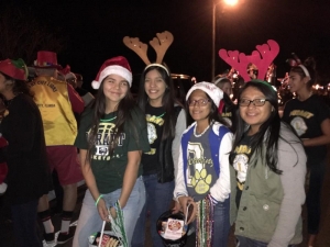 Leos Volunteering At The 2016 Plant City Christmas Parade