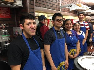 Durant Leos Volunteering In The Lions Food Booth 