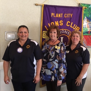 Left to Right: Lion Alice, Patricia Rogers w/ Plant City Main Street and Lion Karen